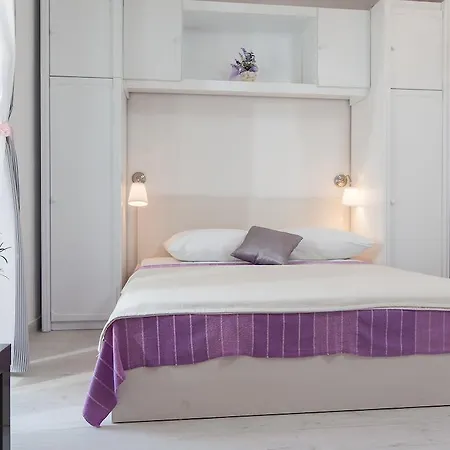 Orka Apartman *